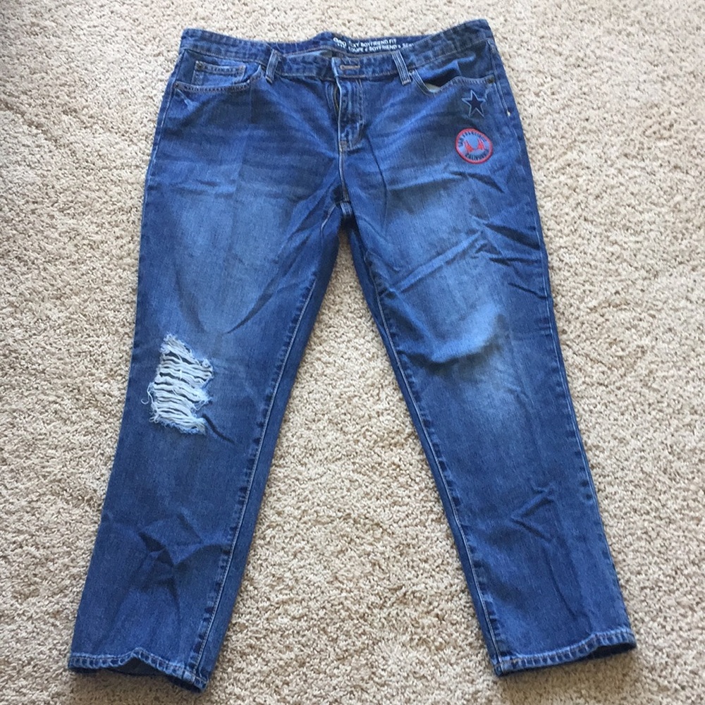 GAP Sexy Boyfriend Fit denim capris